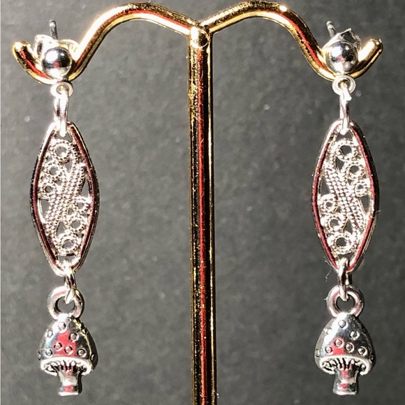 Mushrooms & silver filigree Pierced post’s Handcrafted multiple pairs available - Picture 5 of 6